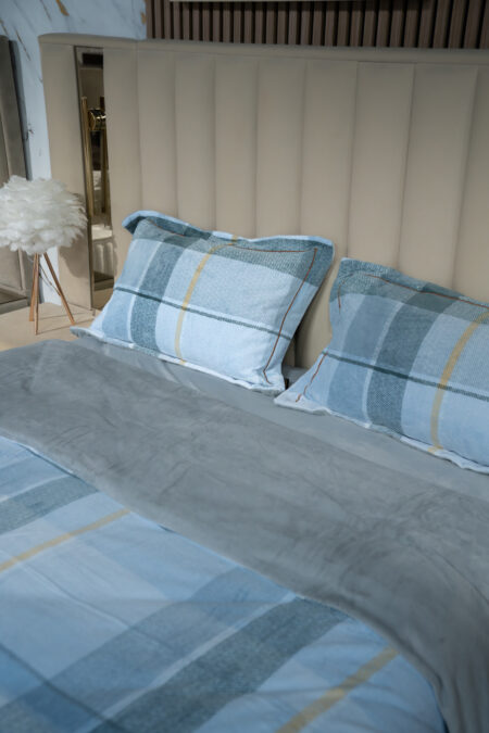 Multicolore pastel (bleu clair, jaune pâle, rose clair, grands carreaux)